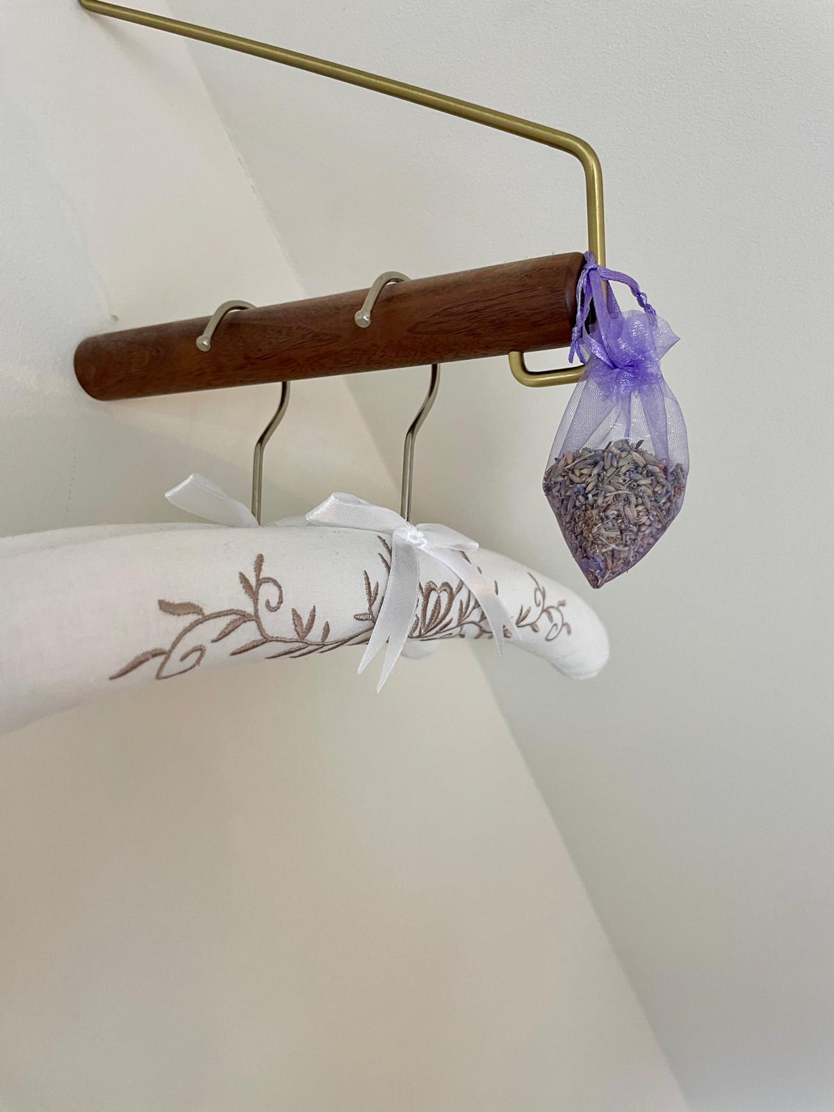 Liebevolle Details mit Lavendel – Ferienwohnung THE JORK
